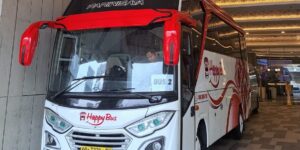 sewa bus di surabaya
